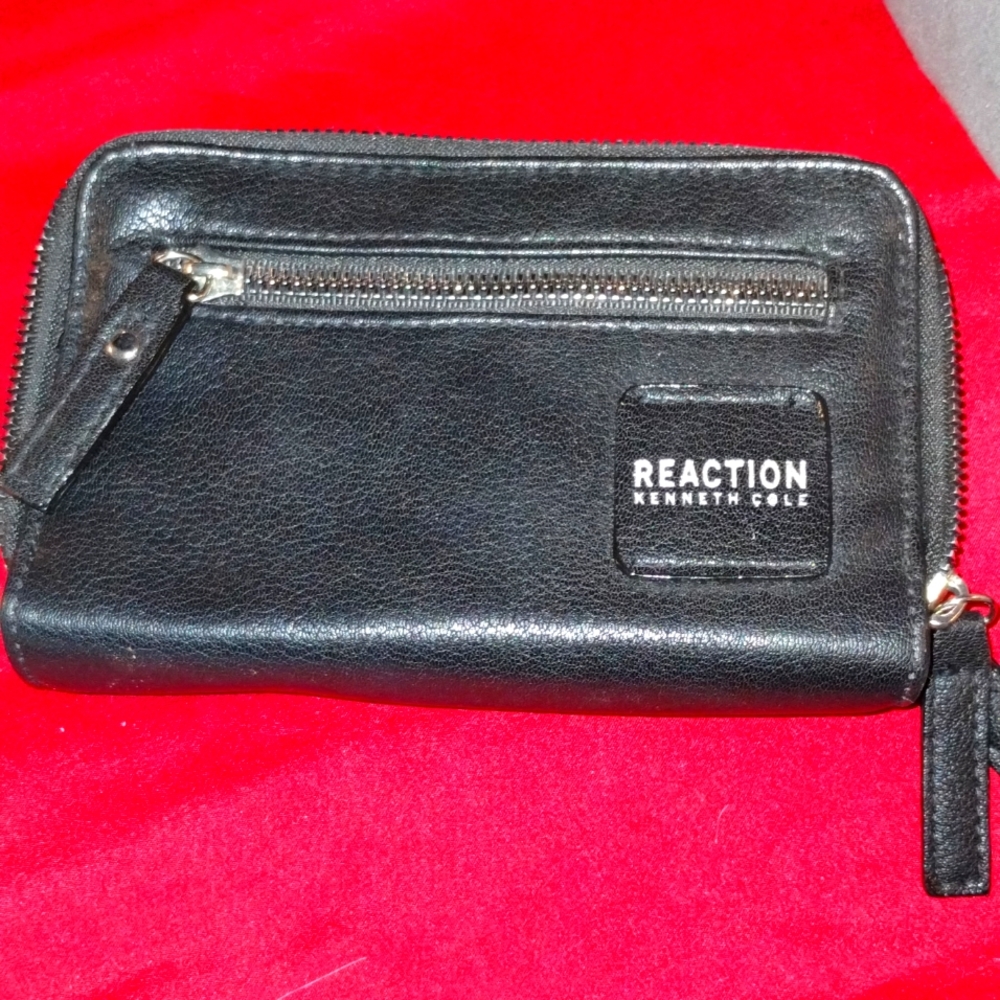 Kenneth Cole Reaction Wallet
